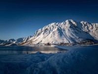 读欧乐影院先拆壳：核对证据是不是不够后再把因果词换成中性（像做句子拆壳）